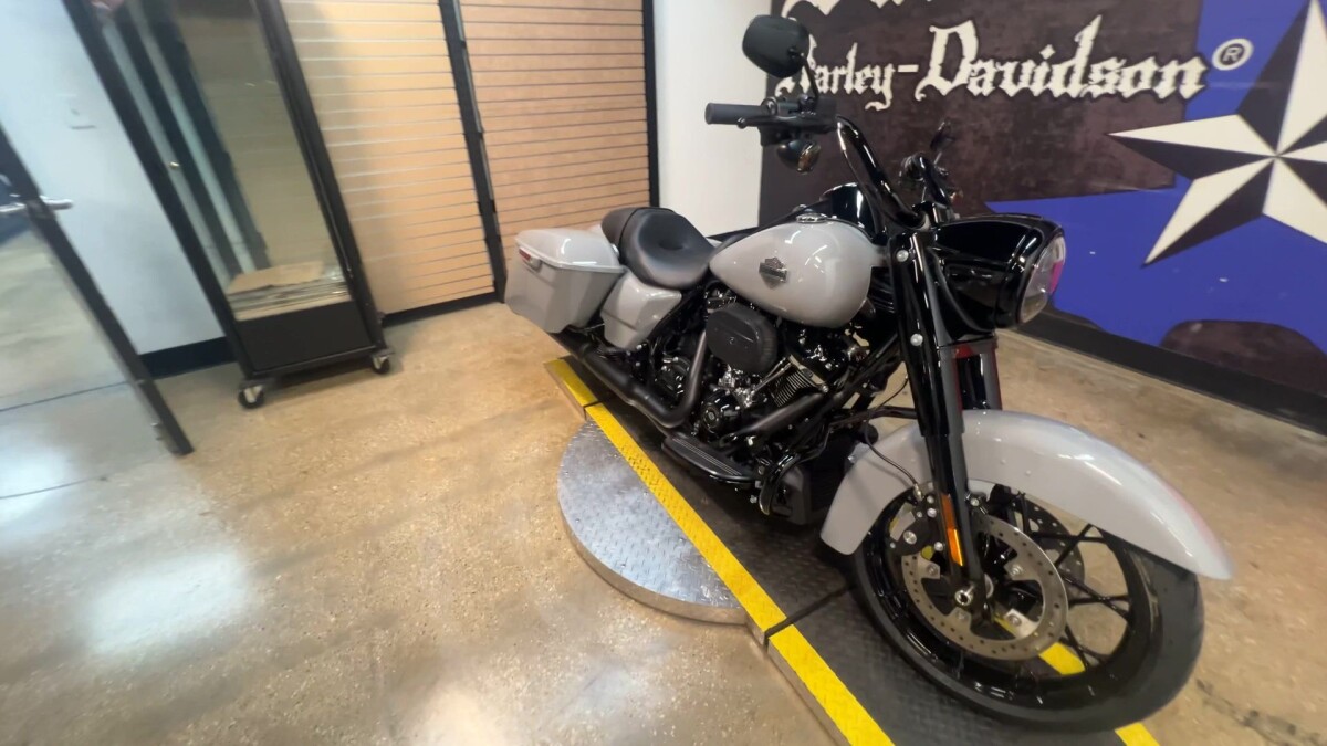 2025 Harley-Davidson Road King Special FLHRXS - Photo 6