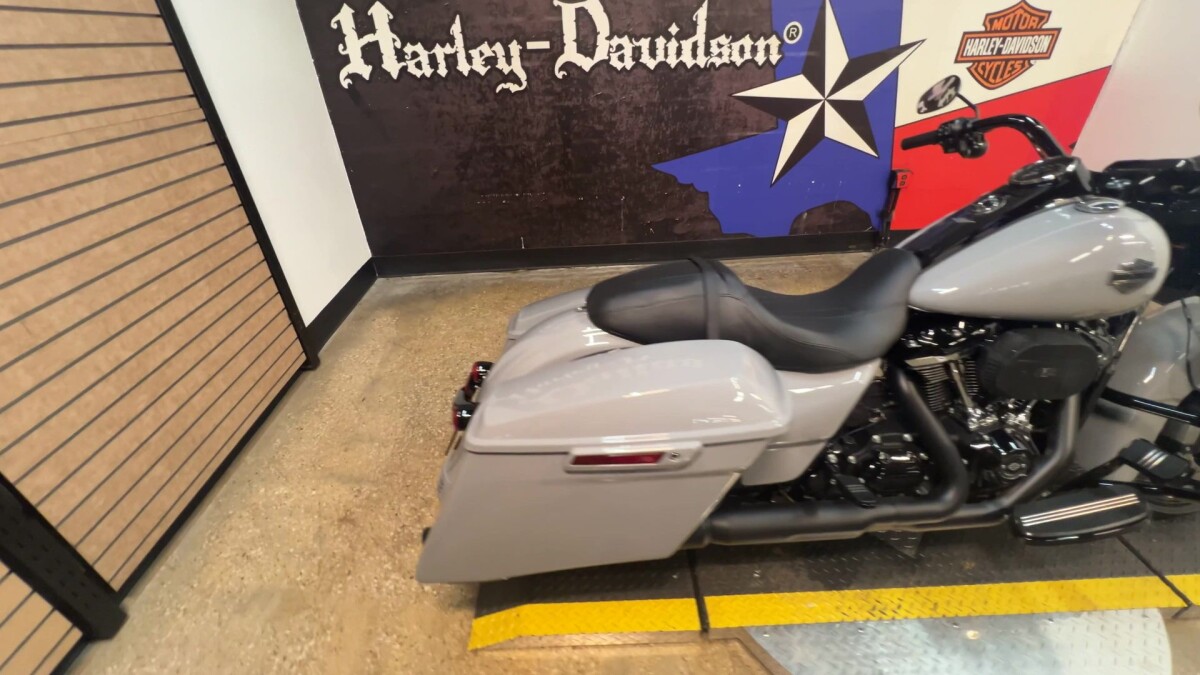 2025 Harley-Davidson Road King Special FLHRXS - Photo 4