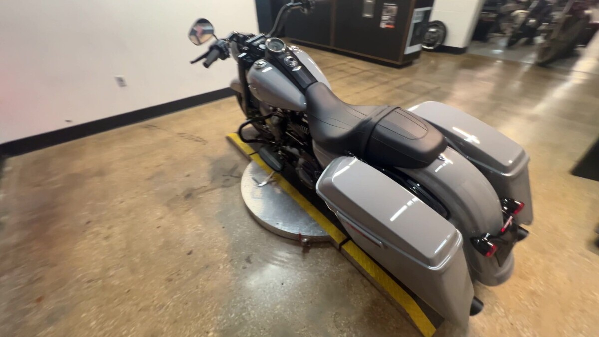 2025 Harley-Davidson Road King Special FLHRXS - Photo 2