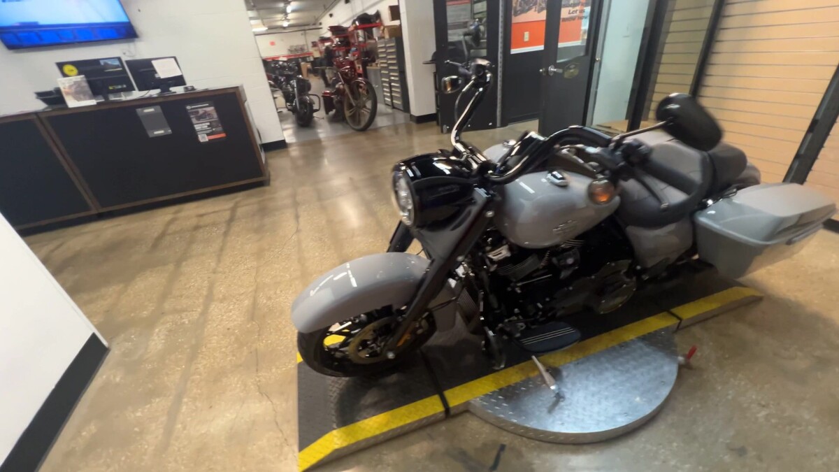 2025 Harley-Davidson Road King Special FLHRXS - Photo 8