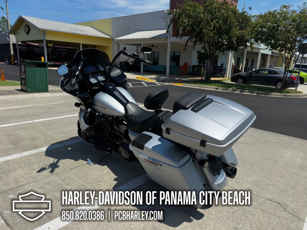 2020 Harley-Davidson Road Glide Special - Photo 4