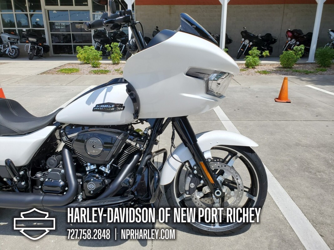 2025 Harley-Davidson Road Glide - Photo 4