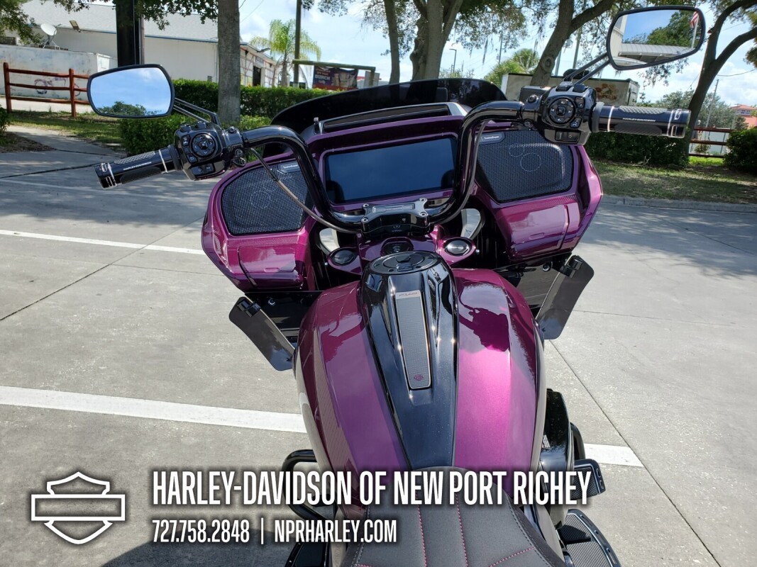 2025 Harley-Davidson CVO Road Glide - Photo 9