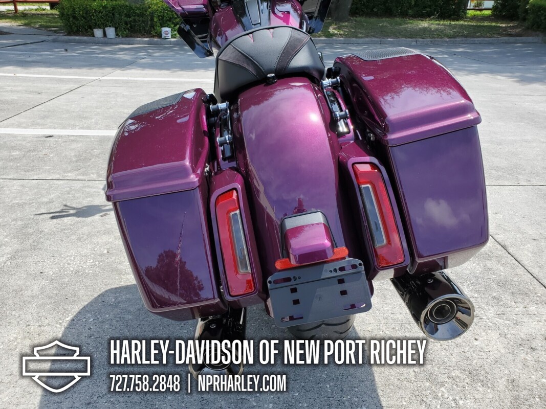 2025 Harley-Davidson CVO Road Glide - Photo 8