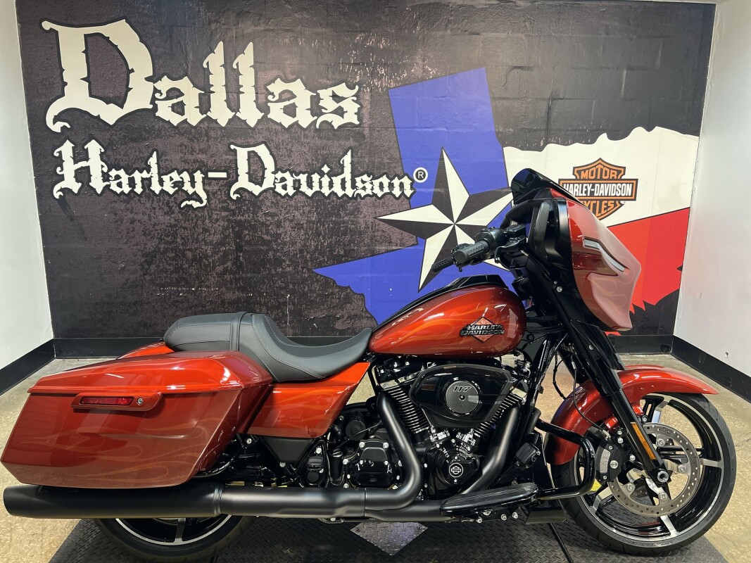 2025 Harley-Davidson Street Glide FLHX