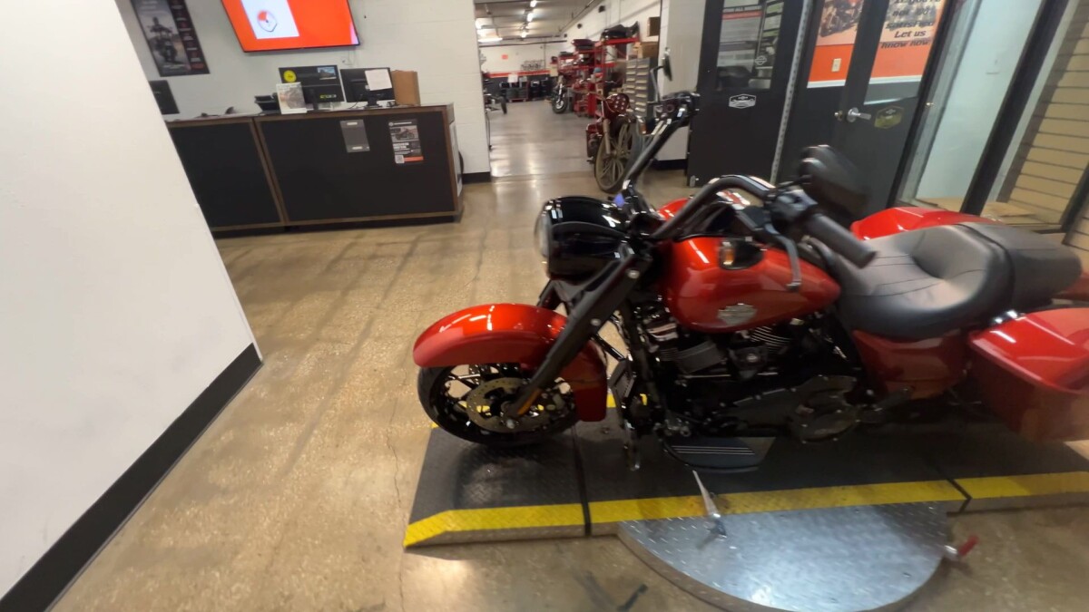 2025 Harley-Davidson Road King Special FLHRXS - Photo 8