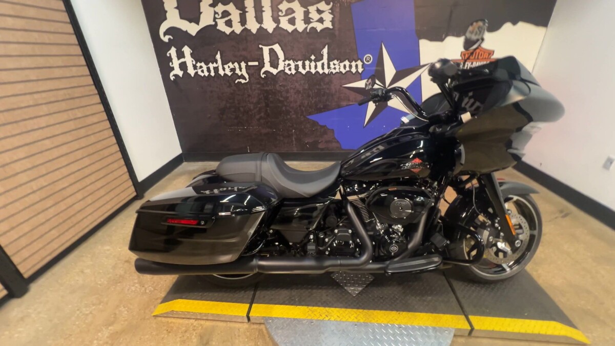 2025 Harley-Davidson Road Glide FLTRX - Photo 4