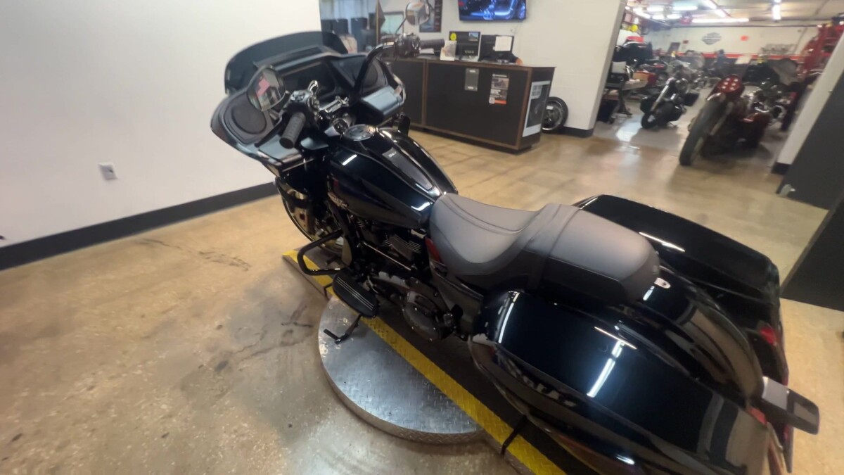 2025 Harley-Davidson Road Glide FLTRX - Photo 9