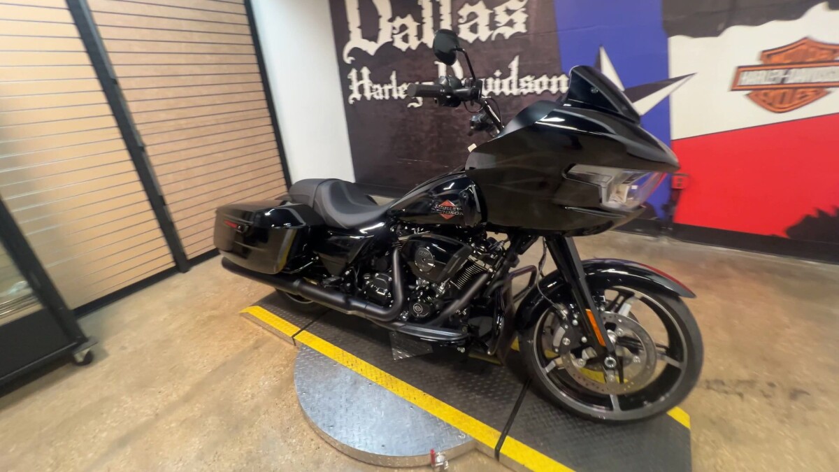 2025 Harley-Davidson Road Glide FLTRX - Photo 5