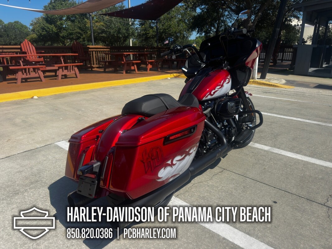 2025 Harley-Davidson Road Glide - Photo 2