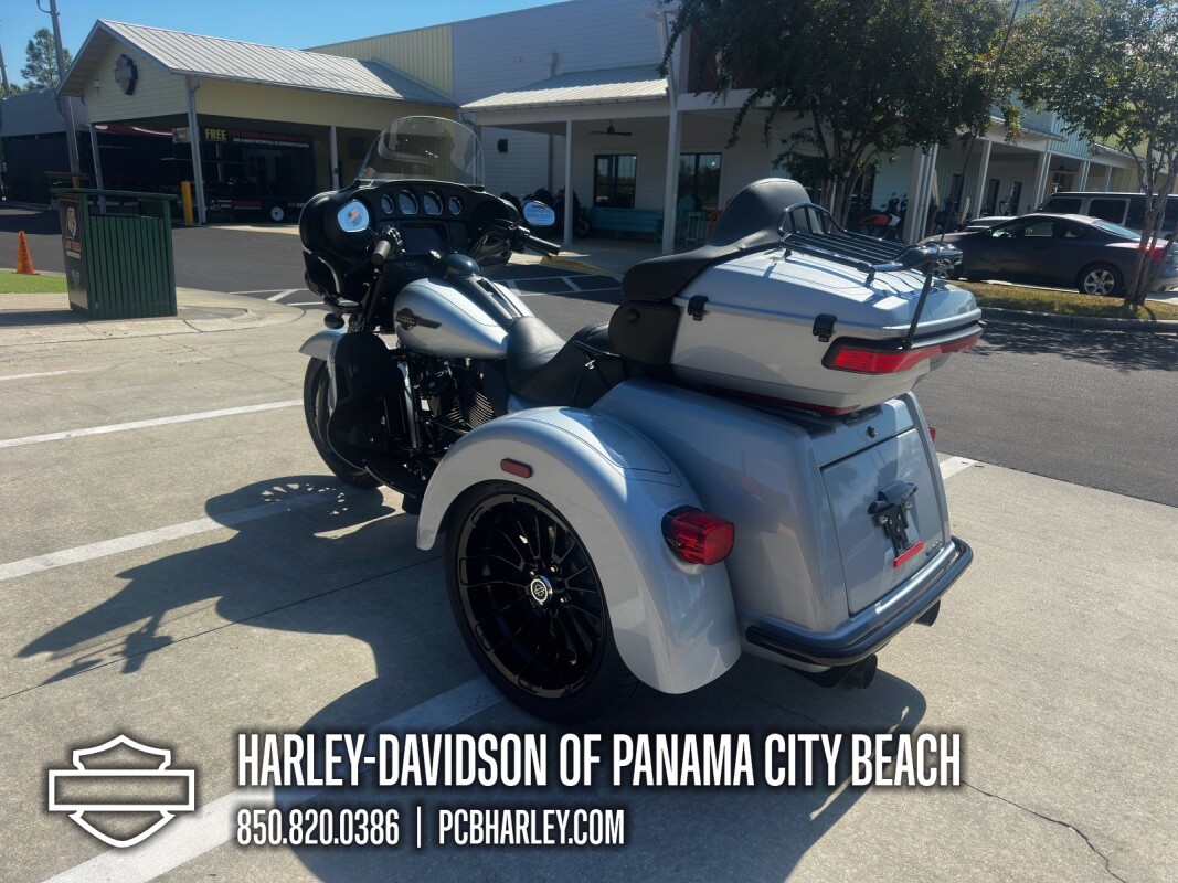 2025 Harley-Davidson Tri Glide Ultra - Photo 4