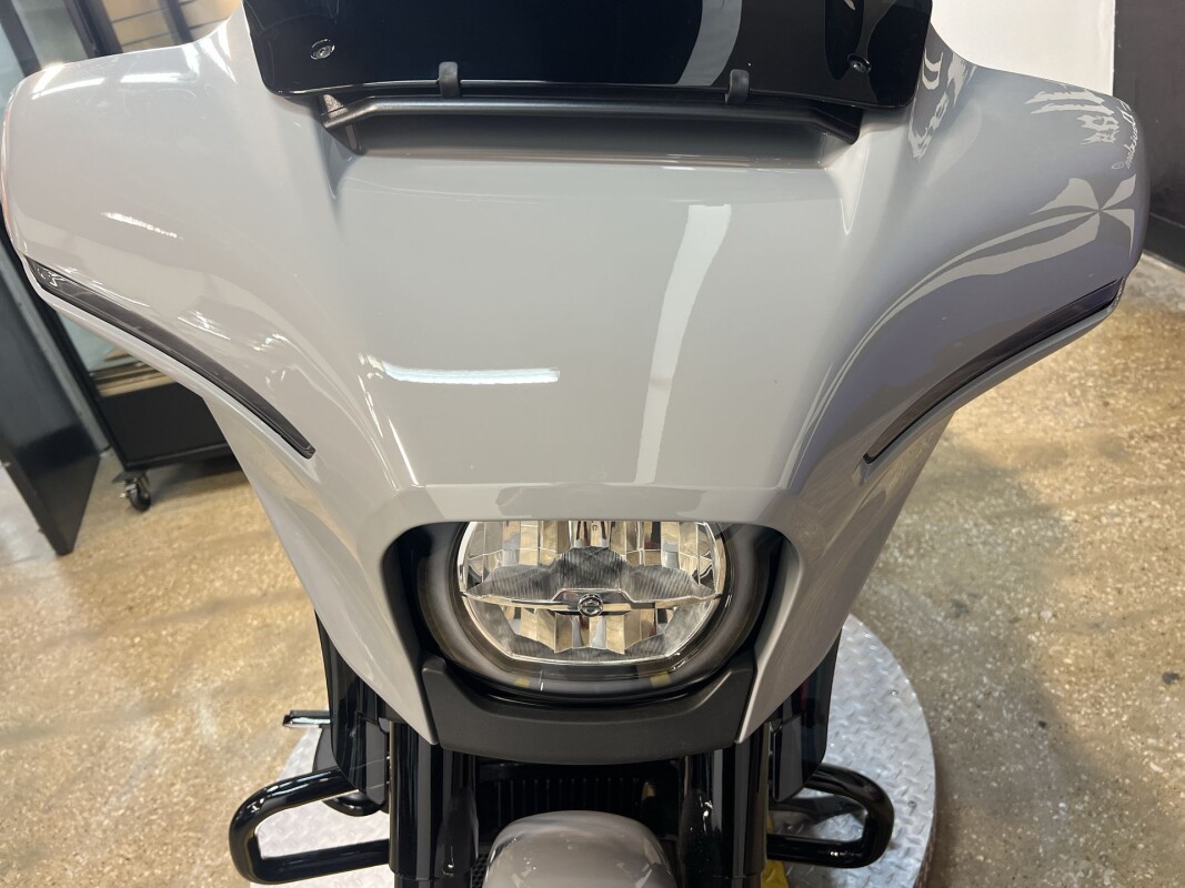 2025 Harley-Davidson Street Glide FLHX - Photo 10