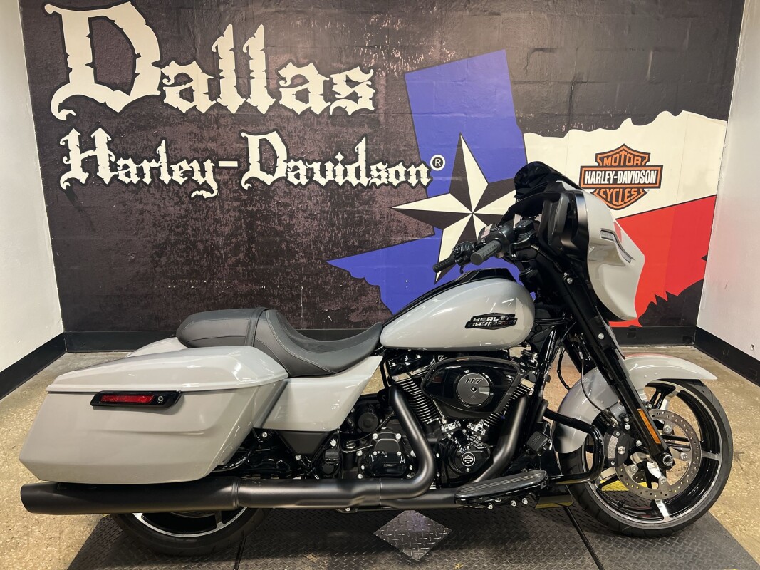 2025 Harley-Davidson Street Glide FLHX