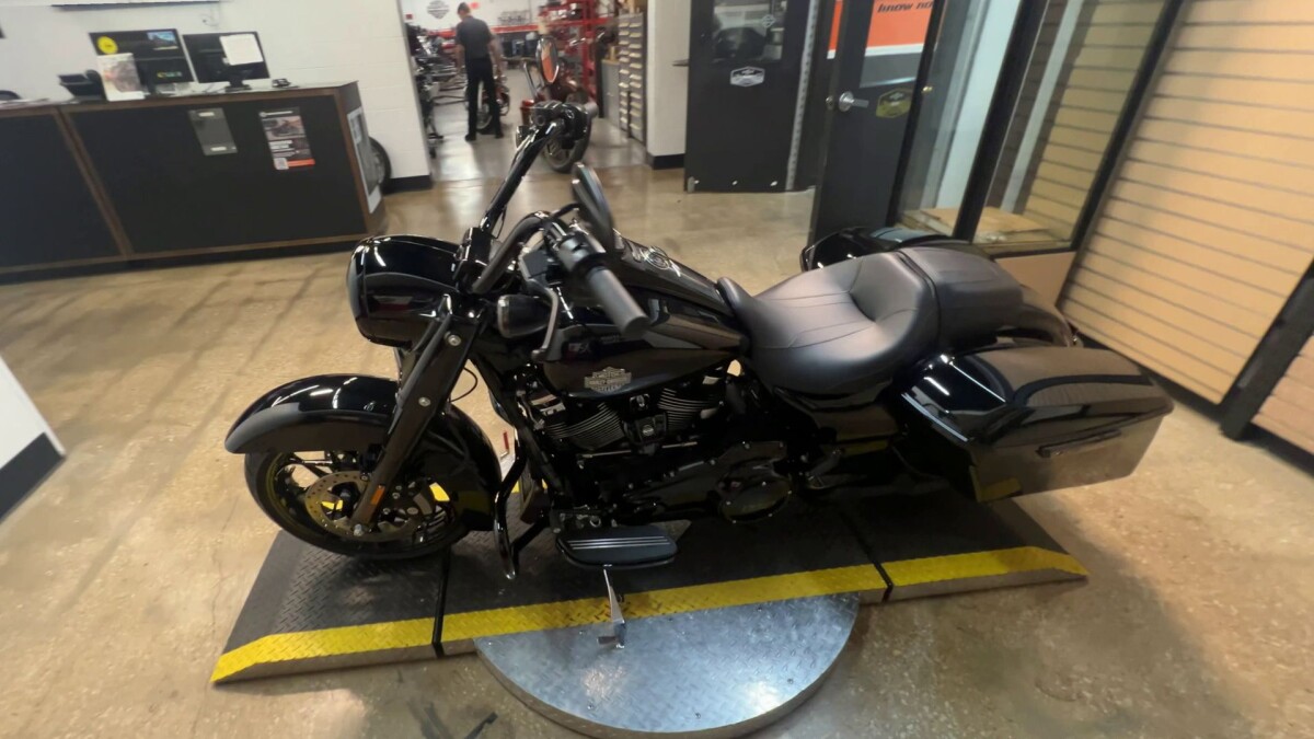 2025 Harley-Davidson Road King Special FLHRXS - Photo 9