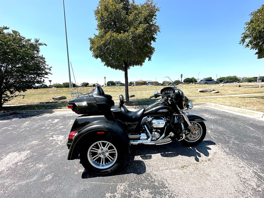 2020 Harley-Davidson Tri Glide Ultra FLHTCUTG - Photo 2