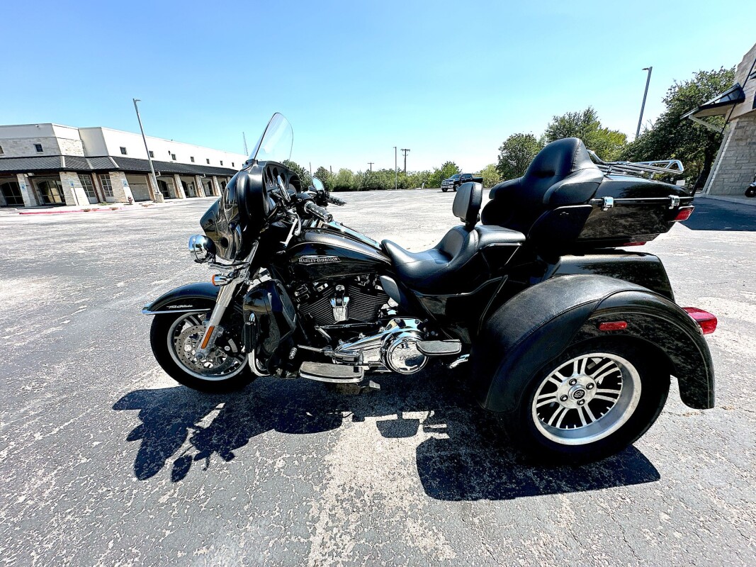 2020 Harley-Davidson Tri Glide Ultra FLHTCUTG - Photo 6