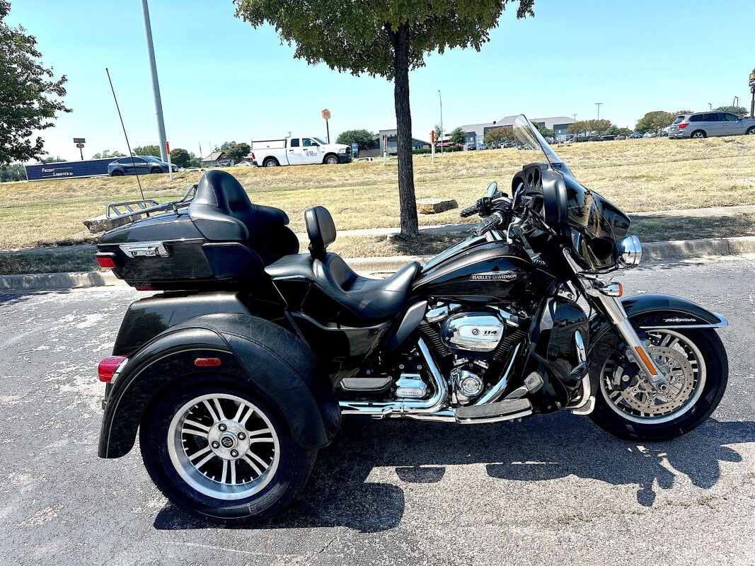 2020 Harley-Davidson Tri Glide Ultra FLHTCUTG