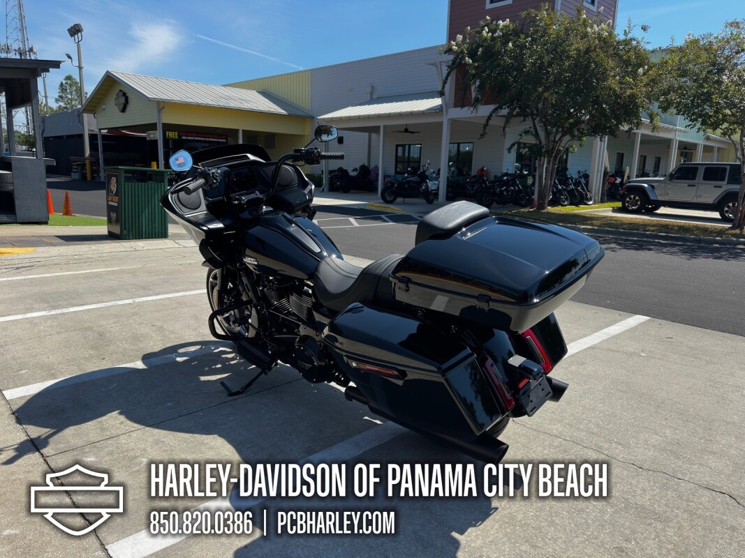 2025 Harley-Davidson Road Glide - Photo 4