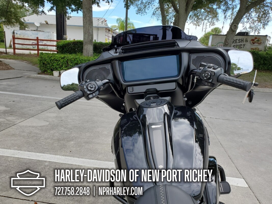 2025 Harley-Davidson Street Glide - Photo 8