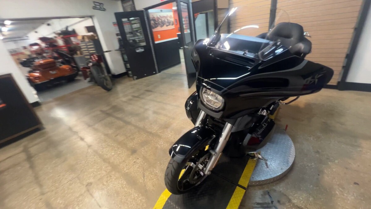 2025 Harley-Davidson Street Glide Ultra FLHXU - Photo 7