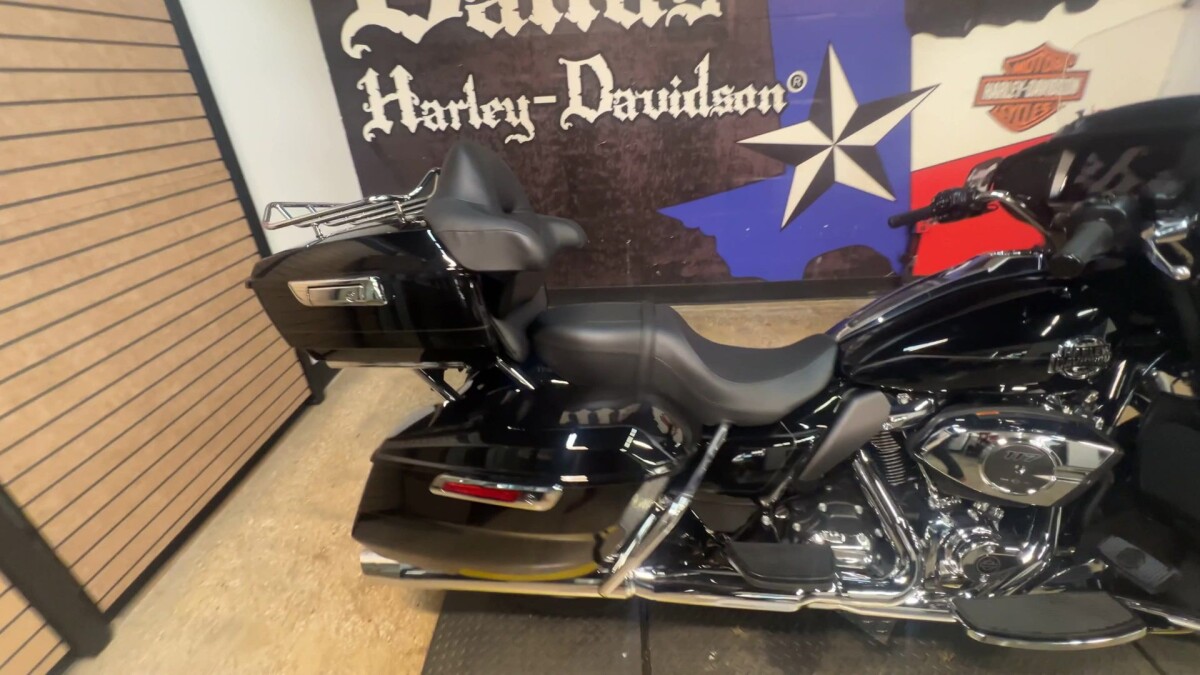 2025 Harley-Davidson Street Glide Ultra FLHXU - Photo 4