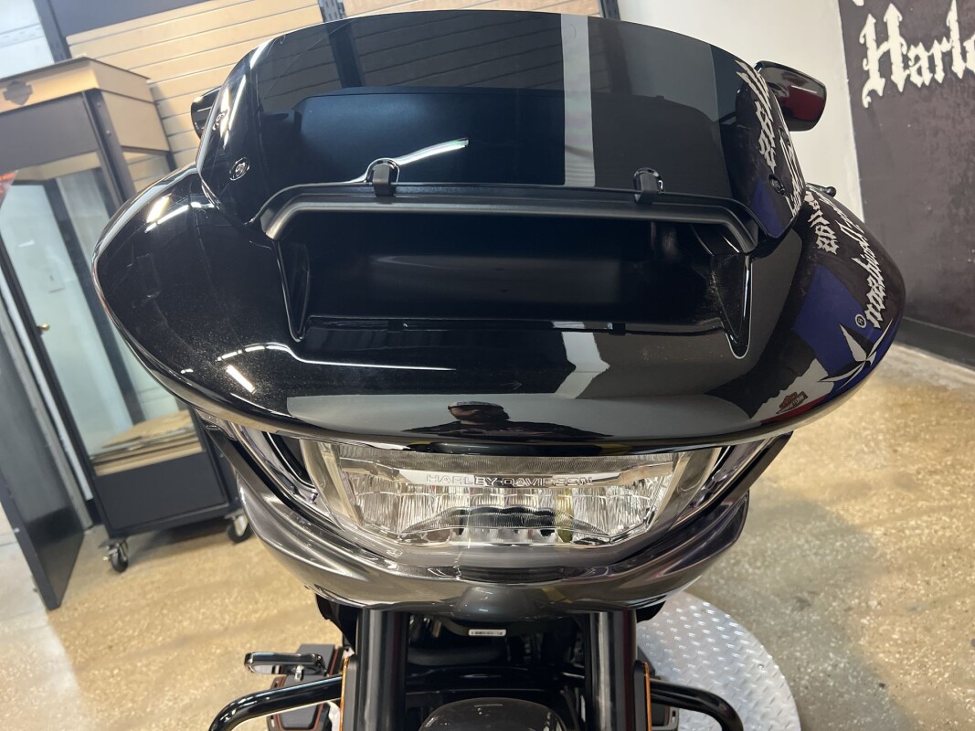 2025 Harley-Davidson CVO Road Glide FLTRXSE - Photo 10