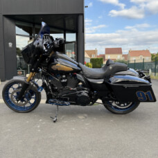 FLHXST 2022 Street Glide® ST thumb 1