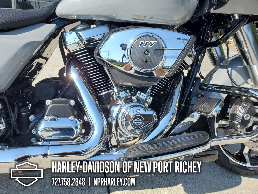2025 Harley-Davidson Road Glide - Photo 5