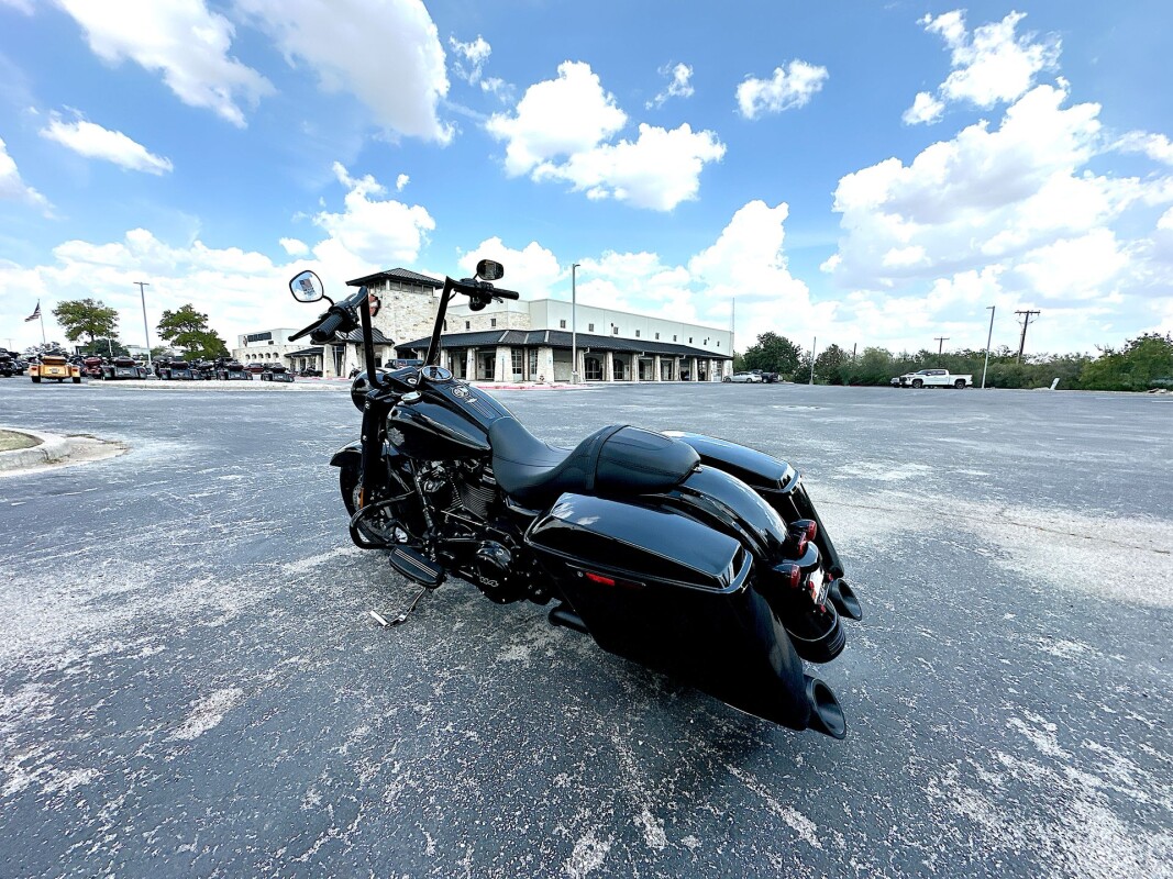 2025 Harley-Davidson Road King Special FLHRXS-only $30,991 including all the installed accessories - Photo 7