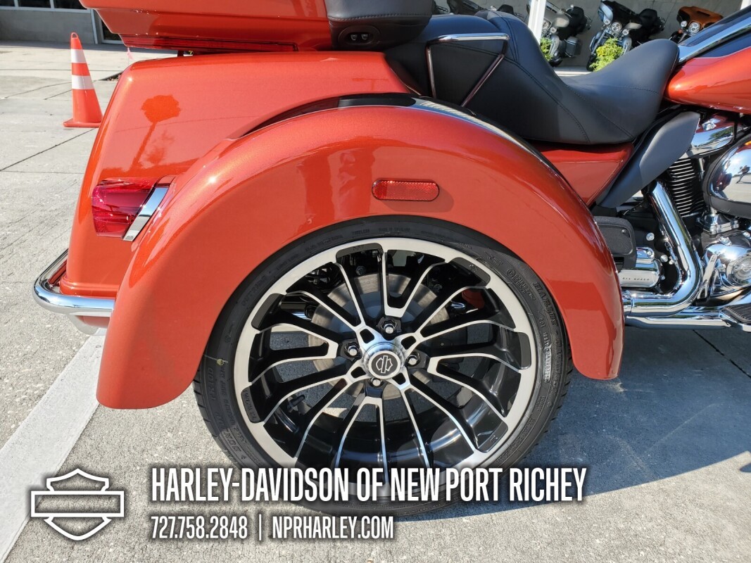 2025 Harley-Davidson Tri Glide Ultra - Photo 6