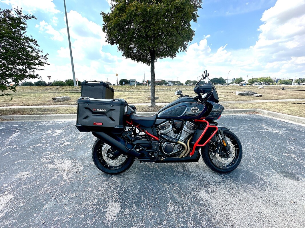 2025 Harley-Davidson CVO Pan America RA1250SE - Photo 2