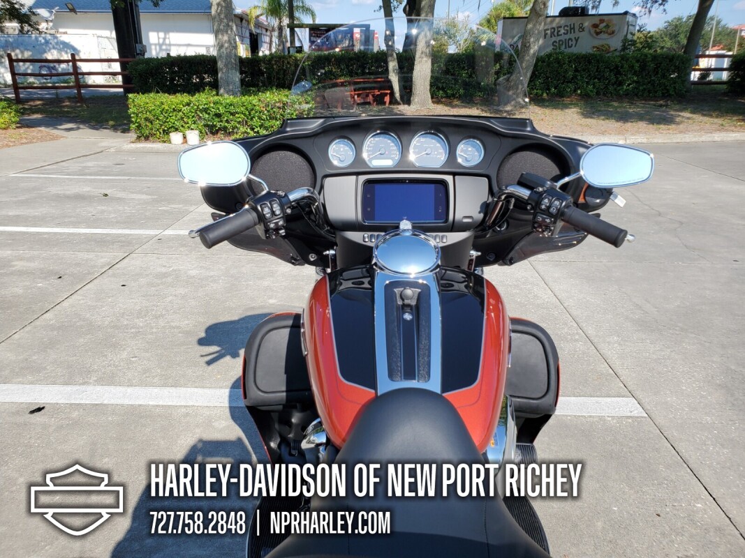 2025 Harley-Davidson Tri Glide Ultra - Photo 10