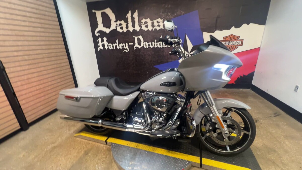 2025 Harley-Davidson Road Glide FLTRX - Photo 5