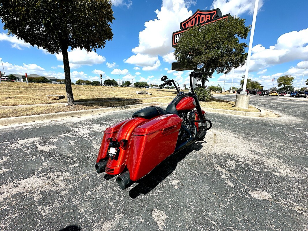 Harley-Davidson Road King Special 2025 FLHRXS- only $30,284 including all installed accessories - Photo 9
