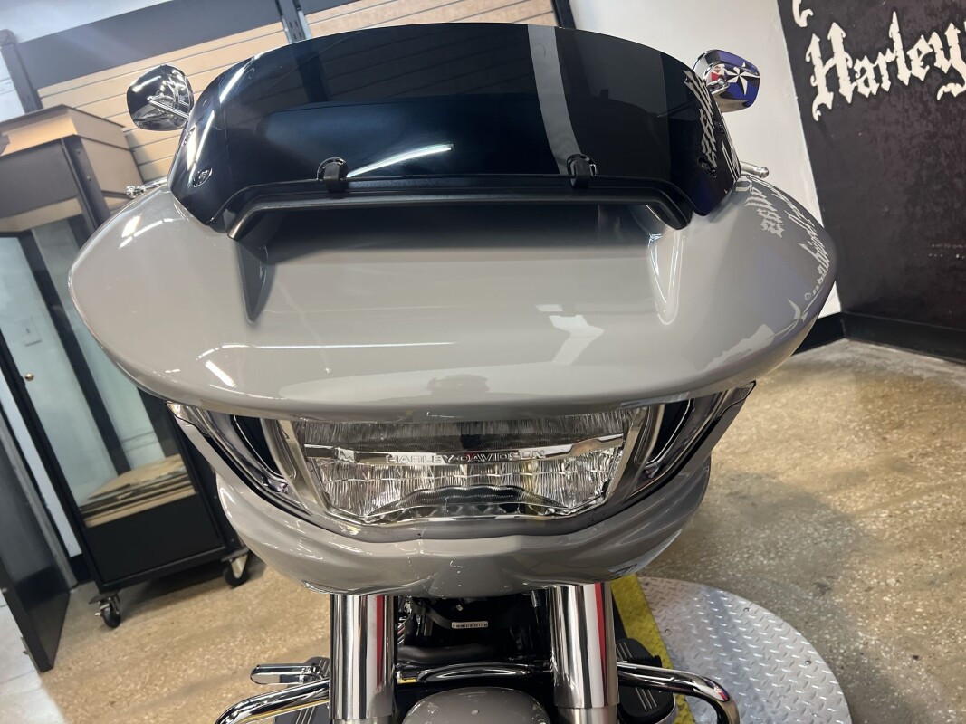 2025 Harley-Davidson Road Glide FLTRX - Photo 10