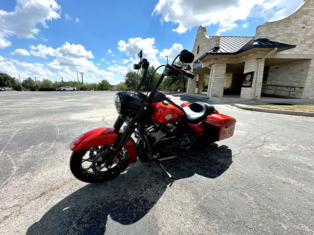 Harley-Davidson Road King Special 2025 FLHRXS- only $30,284 including all installed accessories - Photo 5