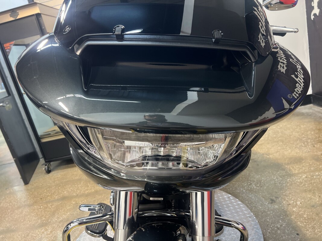 2025 Harley-Davidson Road Glide FLTRX - Photo 10