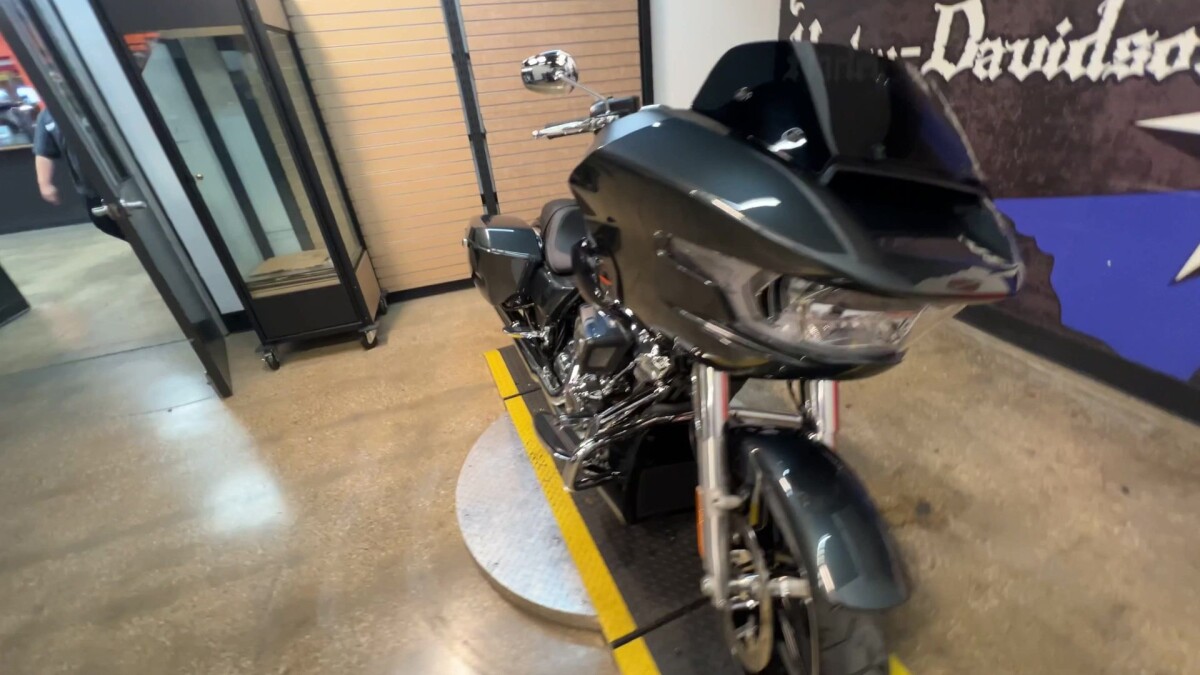 2025 Harley-Davidson Road Glide FLTRX - Photo 6