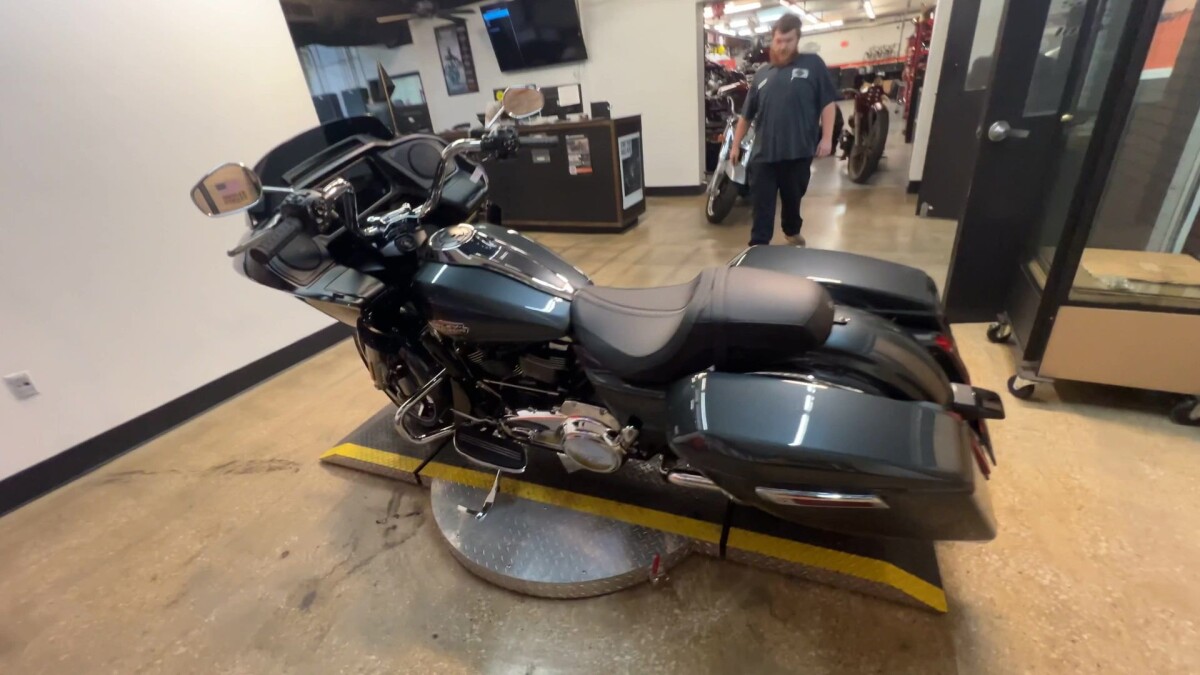 2025 Harley-Davidson Road Glide FLTRX - Photo 9