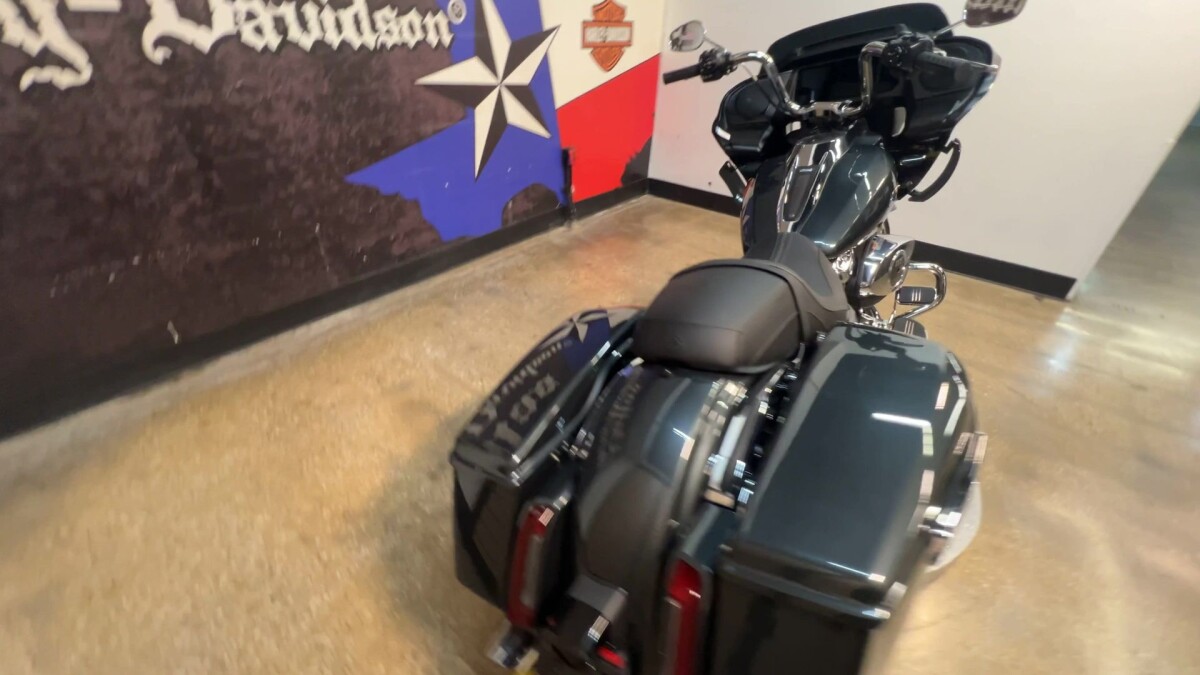 2025 Harley-Davidson Road Glide FLTRX - Photo 3