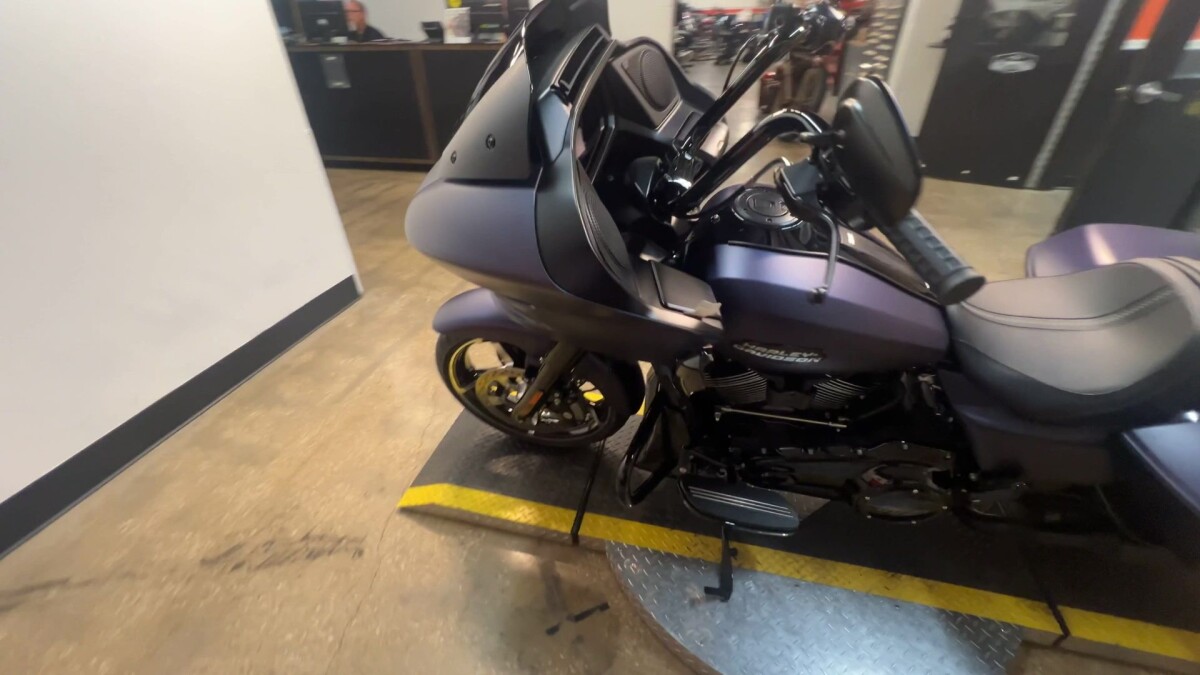 2025 Harley-Davidson Road Glide FLTRX - Photo 8