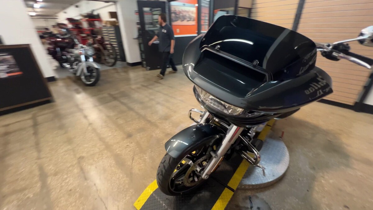 2025 Harley-Davidson Road Glide FLTRX - Photo 7
