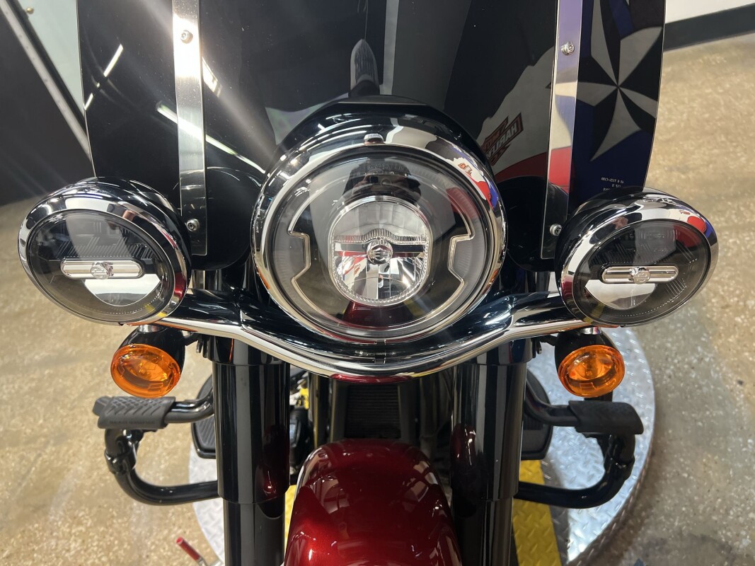 2019 Harley-Davidson Heritage Classic 114 FLHCS - Photo 10
