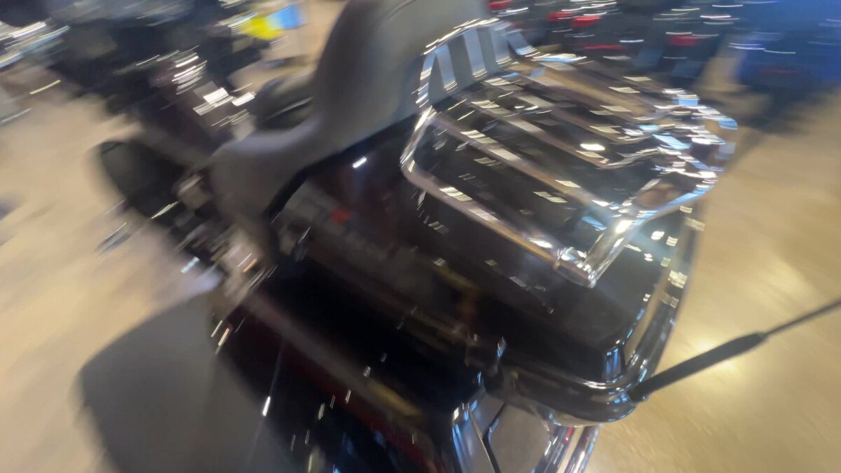 2020 Harley-Davidson CVO Tri Glide FLHTCUTGSE - Photo 9