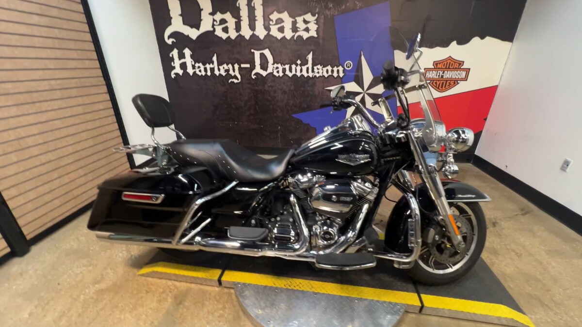 2017 Harley-Davidson Road King FLHR - Photo 5
