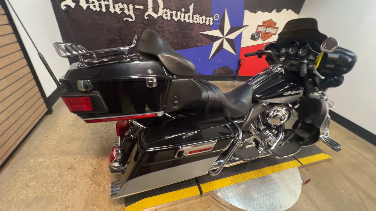 2013 Harley-Davidson Electra Glide Ultra Limited FLHTK - Photo 3