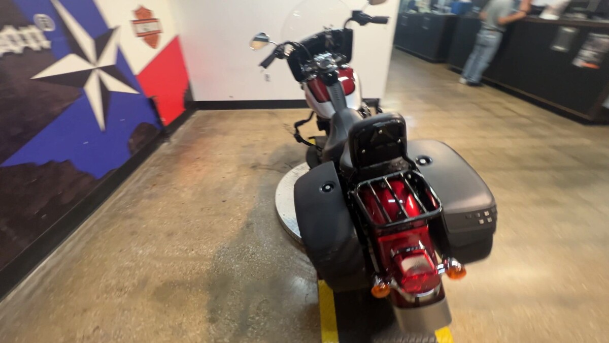 2019 Harley-Davidson Heritage Classic 114 FLHCS - Photo 2