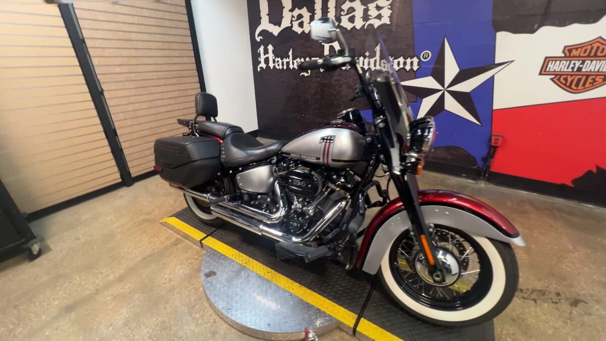 2019 Harley-Davidson Heritage Classic 114 FLHCS - Photo 5