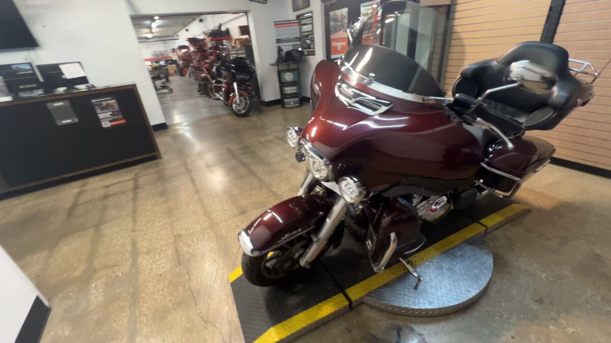 2018 Harley-Davidson Ultra Limited FLHTK - Photo 8
