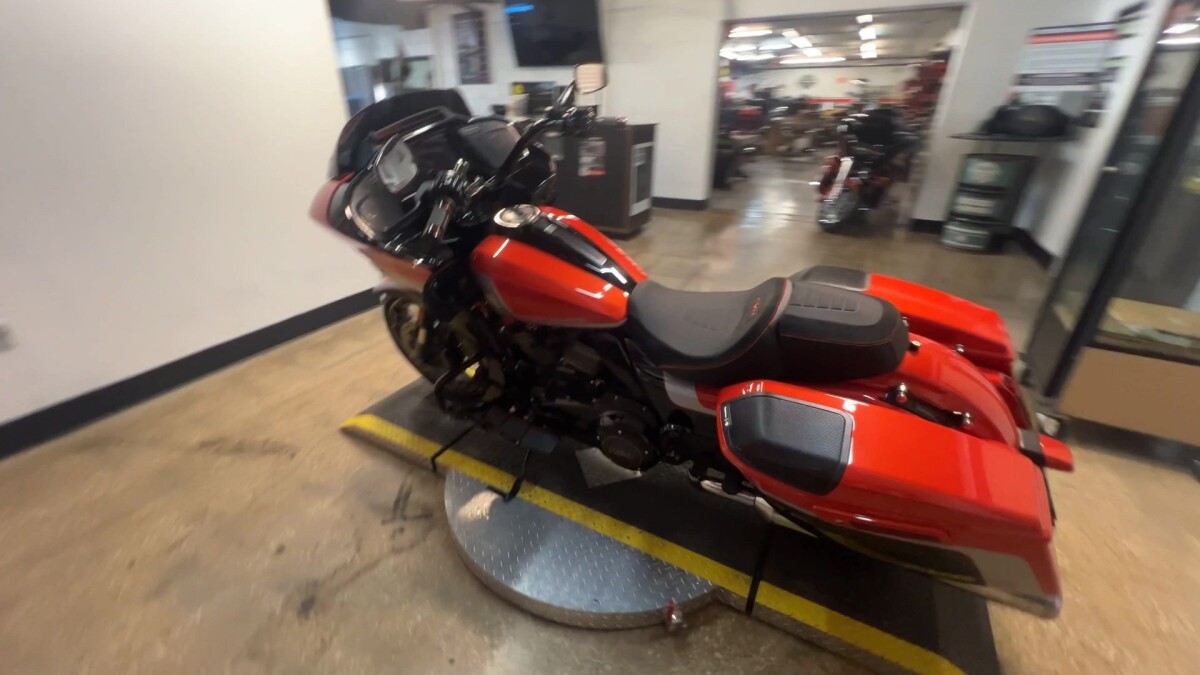 2024 Harley-Davidson CVO Road Glide FLTRXSE - Photo 9